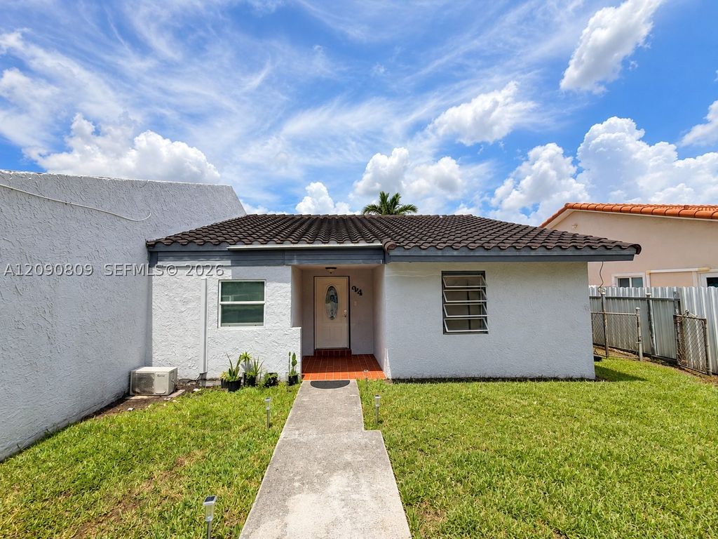 24 NW 109th Ct C, Miami, FL 33172