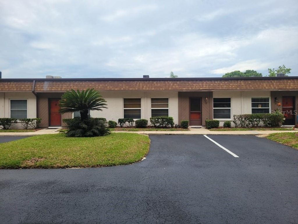 6141 CHESHAM DRIVE 8, New Port Richey, FL 34653