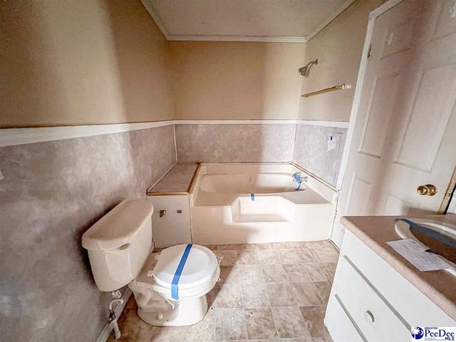 818 W Lydia Hwy, Hartsville, SC 29550
