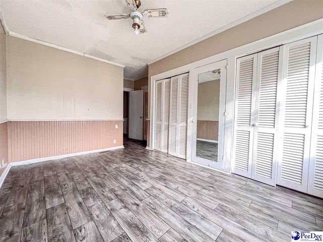 818 W Lydia Hwy, Hartsville, SC 29550