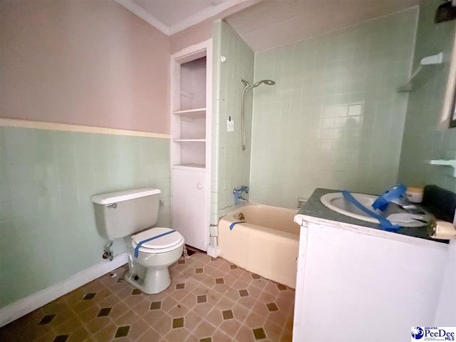 818 W Lydia Hwy, Hartsville, SC 29550