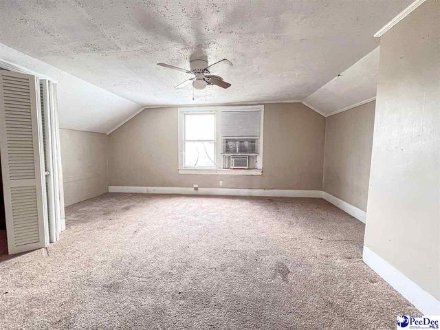 818 W Lydia Hwy, Hartsville, SC 29550