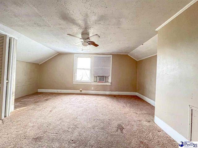 818 W Lydia Hwy, Hartsville, SC 29550