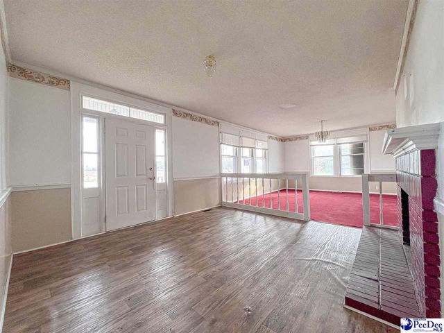 818 W Lydia Hwy, Hartsville, SC 29550
