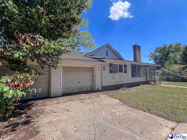 818 W Lydia Hwy, Hartsville, SC 29550