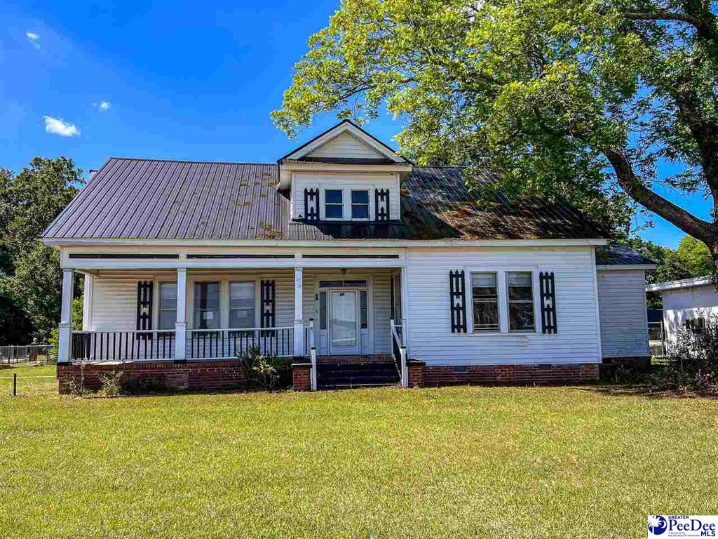 818 W Lydia Hwy, Hartsville, SC 29550