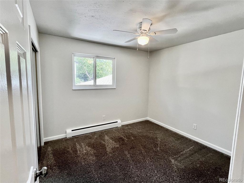 Image 12 of property listing at 1404 E Fremont Circle N, Centennial, CO 80122