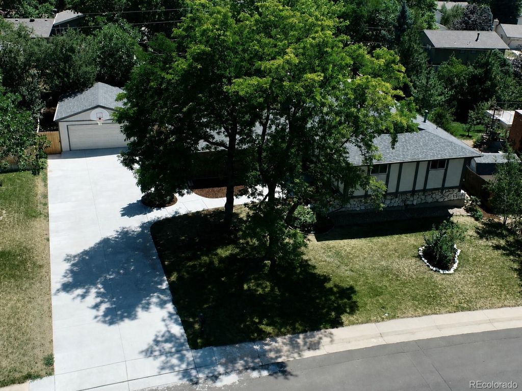 Image 15 of property listing at 1404 E Fremont Circle N, Centennial, CO 80122
