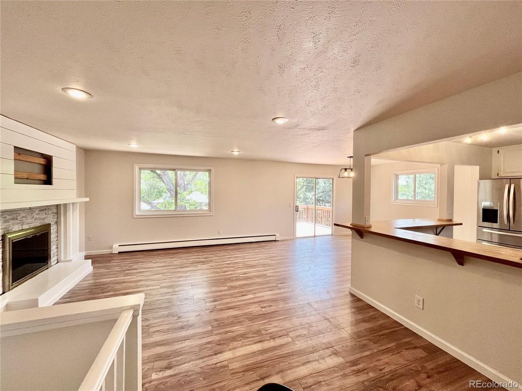 Image 5 of property listing at 1404 E Fremont Circle N, Centennial, CO 80122