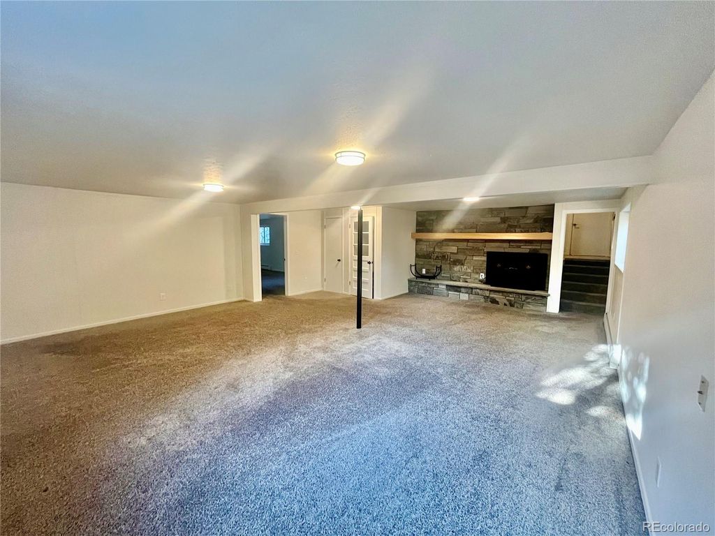 Image 7 of property listing at 1404 E Fremont Circle N, Centennial, CO 80122