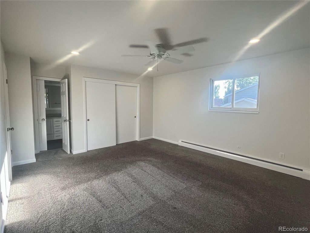 Image 9 of property listing at 1404 E Fremont Circle N, Centennial, CO 80122