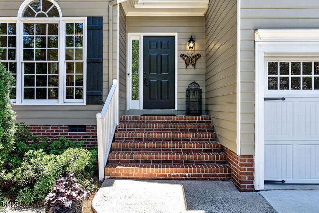 111 Parkcrest Drive, Cary, NC 27519