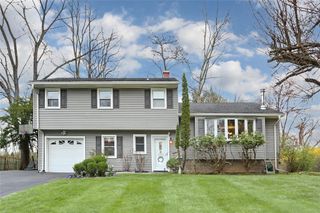 4 Wilton Circle, New City, NY 10956