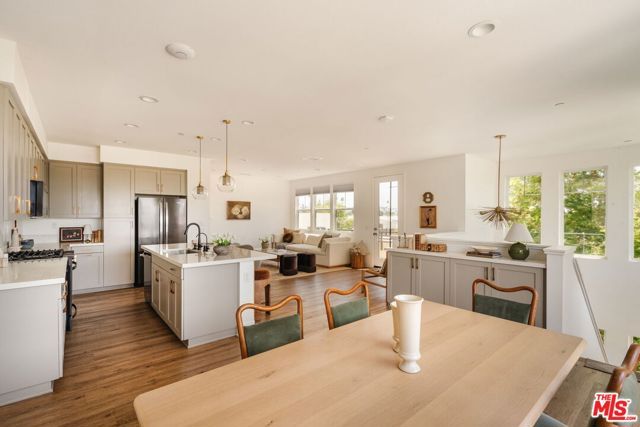 2911 W Exposition Place 1, Los Angeles, CA 90018
