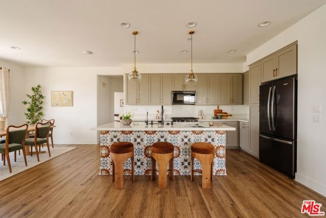 2911 W Exposition Place 1, Los Angeles, CA 90018