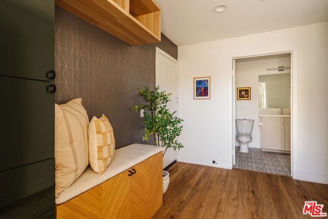 2911 W Exposition Place 1, Los Angeles, CA 90018