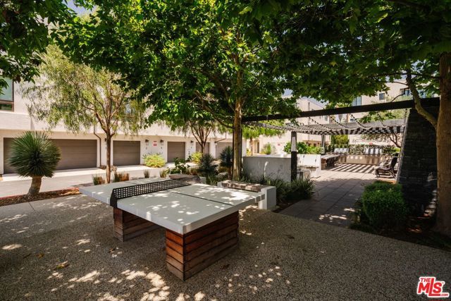 2911 W Exposition Place 1, Los Angeles, CA 90018