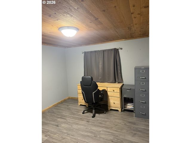 36682 WHEELER Rd, Pleasant Hill, OR 97455