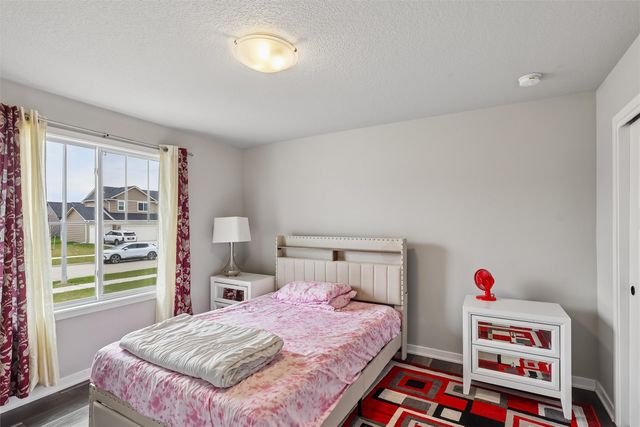 706 NE Country Meadow Drive, Ankeny, IA 50021