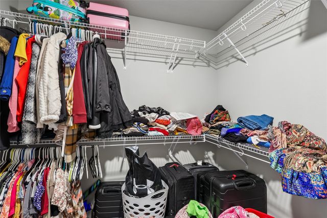 706 NE Country Meadow Drive, Ankeny, IA 50021