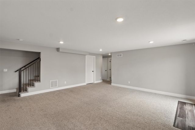 706 NE Country Meadow Drive, Ankeny, IA 50021