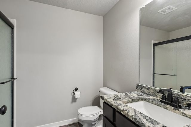 706 NE Country Meadow Drive, Ankeny, IA 50021