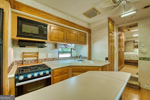 112 3rd Street, Ellijay, GA 30540