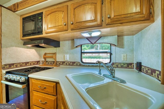 112 3rd Street, Ellijay, GA 30540