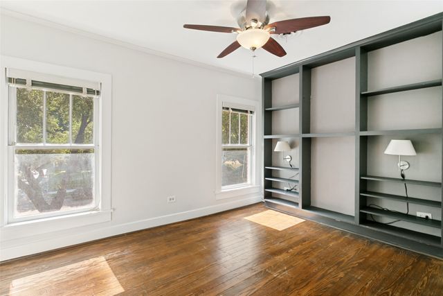 2212 Lipscomb Street, Fort Worth, TX 76110