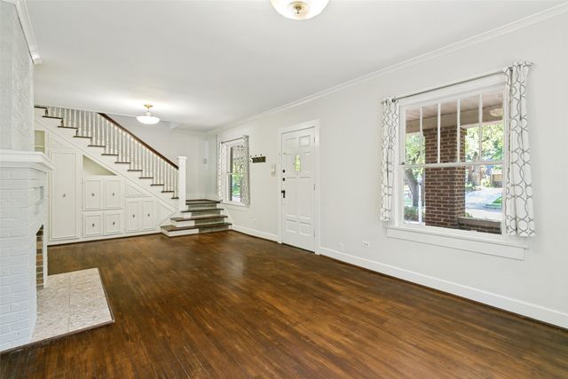 2212 Lipscomb Street, Fort Worth, TX 76110