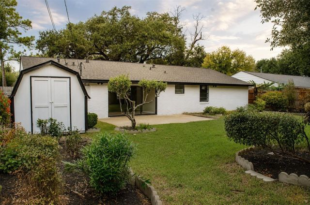 9515 Highmeadow Drive, Houston, TX 77063