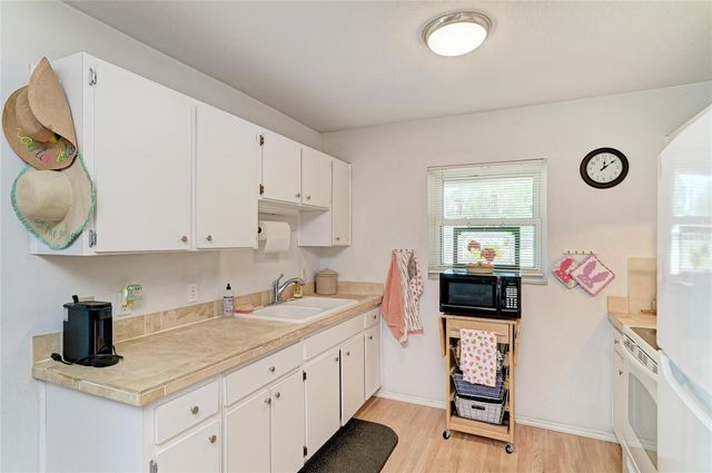 2713 11TH AVENUE W, Bradenton, FL 34205