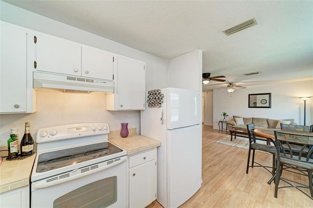 2713 11TH AVENUE W, Bradenton, FL 34205