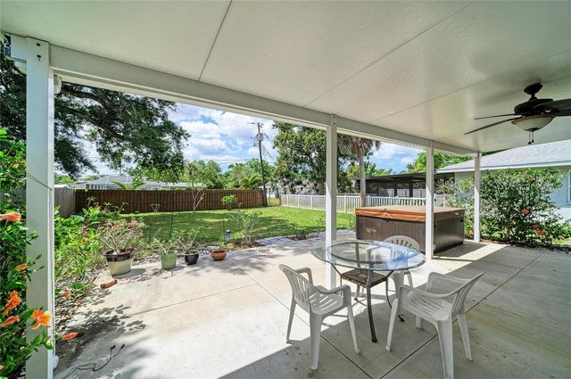 2713 11TH AVENUE W, Bradenton, FL 34205