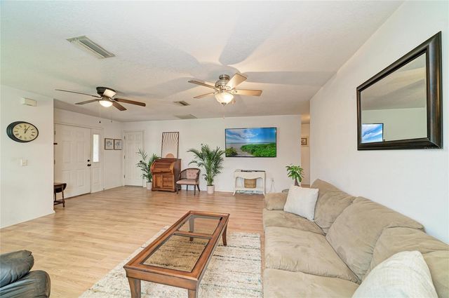 2713 11TH AVENUE W, Bradenton, FL 34205