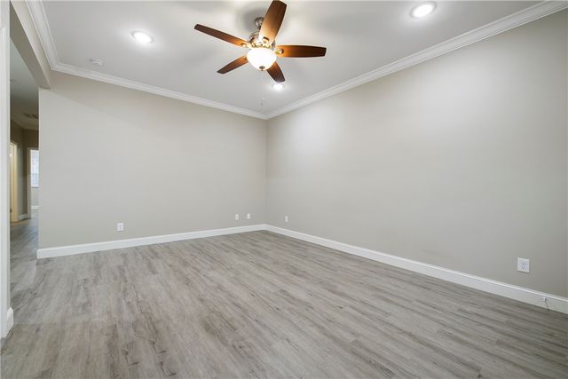 605 N 7Th Street, Rogers, AR 72756