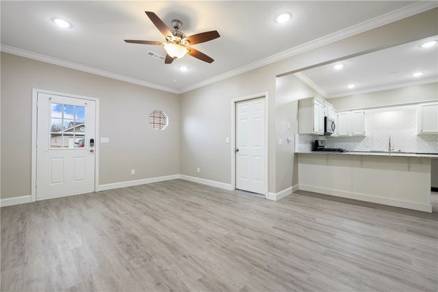 605 N 7Th Street, Rogers, AR 72756