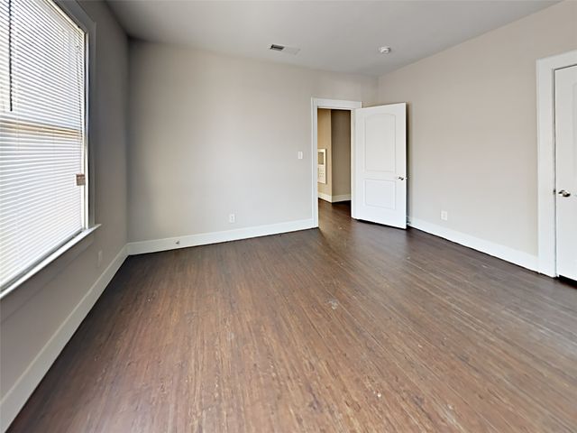 1824 Stella Avenue, Dallas, TX 75203