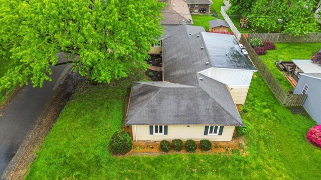 315 Hillcrest Drive, Belleville, IL 62221