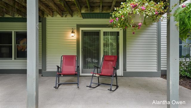 18443 Iroquois Drive, Spring Lake, MI 49456