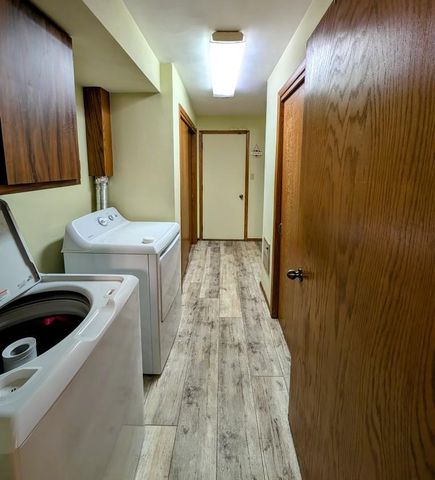 1235 W NICOLET CIRCLE, Appleton, WI 54914