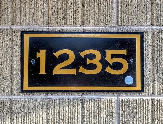 1235 W NICOLET CIRCLE, Appleton, WI 54914