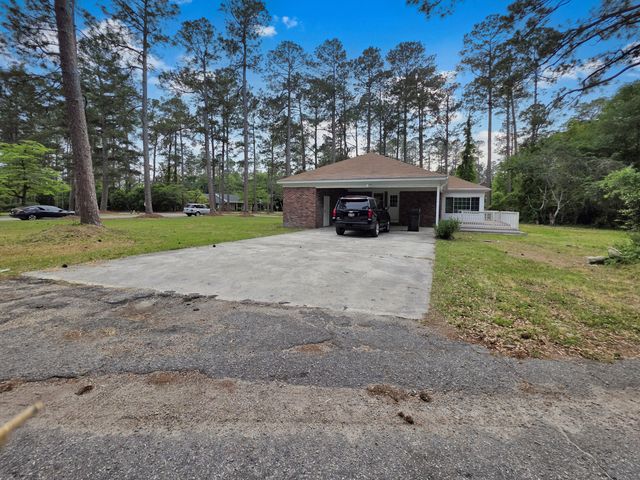 697 Wells Drive, Orangeburg, SC 29115