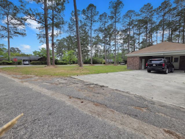 697 Wells Drive, Orangeburg, SC 29115