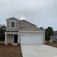 900 Blacksmith Dr., Loris, SC 29569