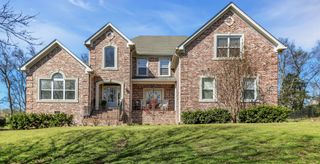 1007 Island Brook Dr, Hendersonville, TN 37075