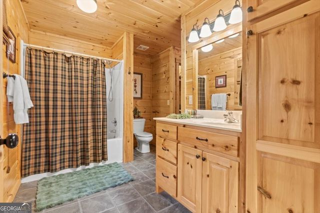 61 Grove Lane, Ellijay, GA 30540