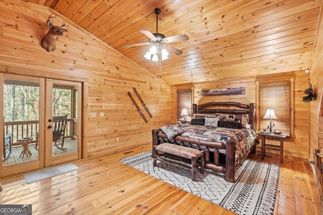 61 Grove Lane, Ellijay, GA 30540