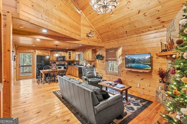 61 Grove Lane, Ellijay, GA 30540