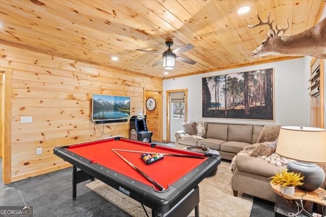 61 Grove Lane, Ellijay, GA 30540